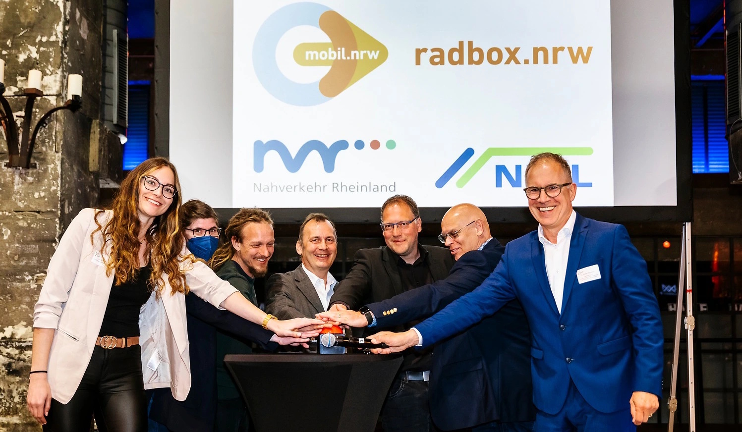 Das Bild zeigt den offiziellen Livegang von radbox.nrw im Rahmen der 1. Mobilitätsakademie am 02. Mai 2022 (© go.Rheinland / Smilla Dankert)
