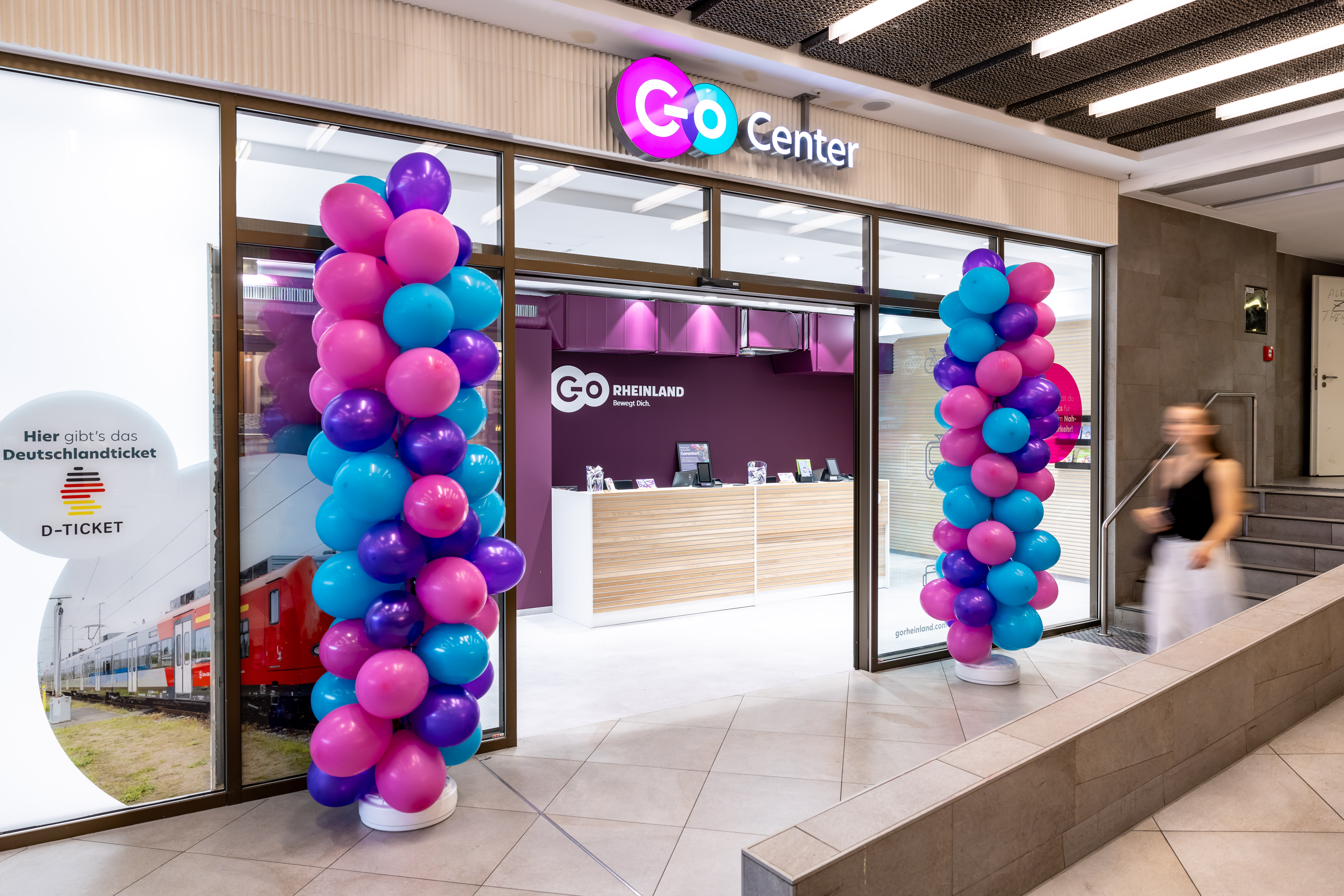 Eingang des go.Centers in Bonn Maximiliancenter