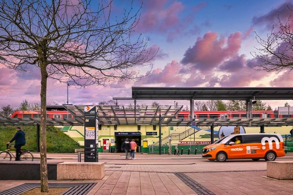 Symbolbild zur Mobilität im Rheinland (hier: Bahnhof Erftstadt, © go.Rheinland / Smilla Dankert)