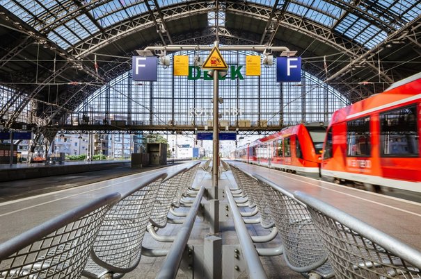 Köln Hbf - Sitzmöglichkeiten