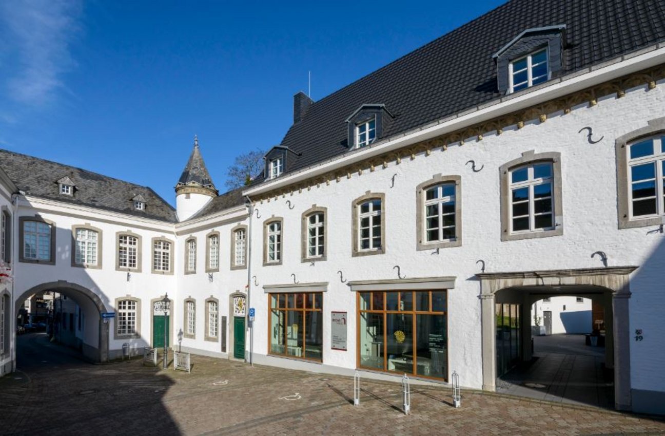 Kunst und Geschichte in historischem Ambiente